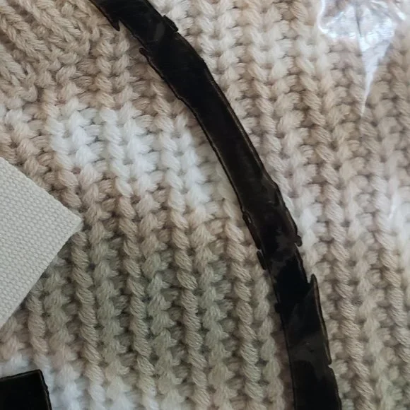 NWT: SER.O.YA LEO KNIT SWEATER Unisex..Size XL - Picture 8 of 10